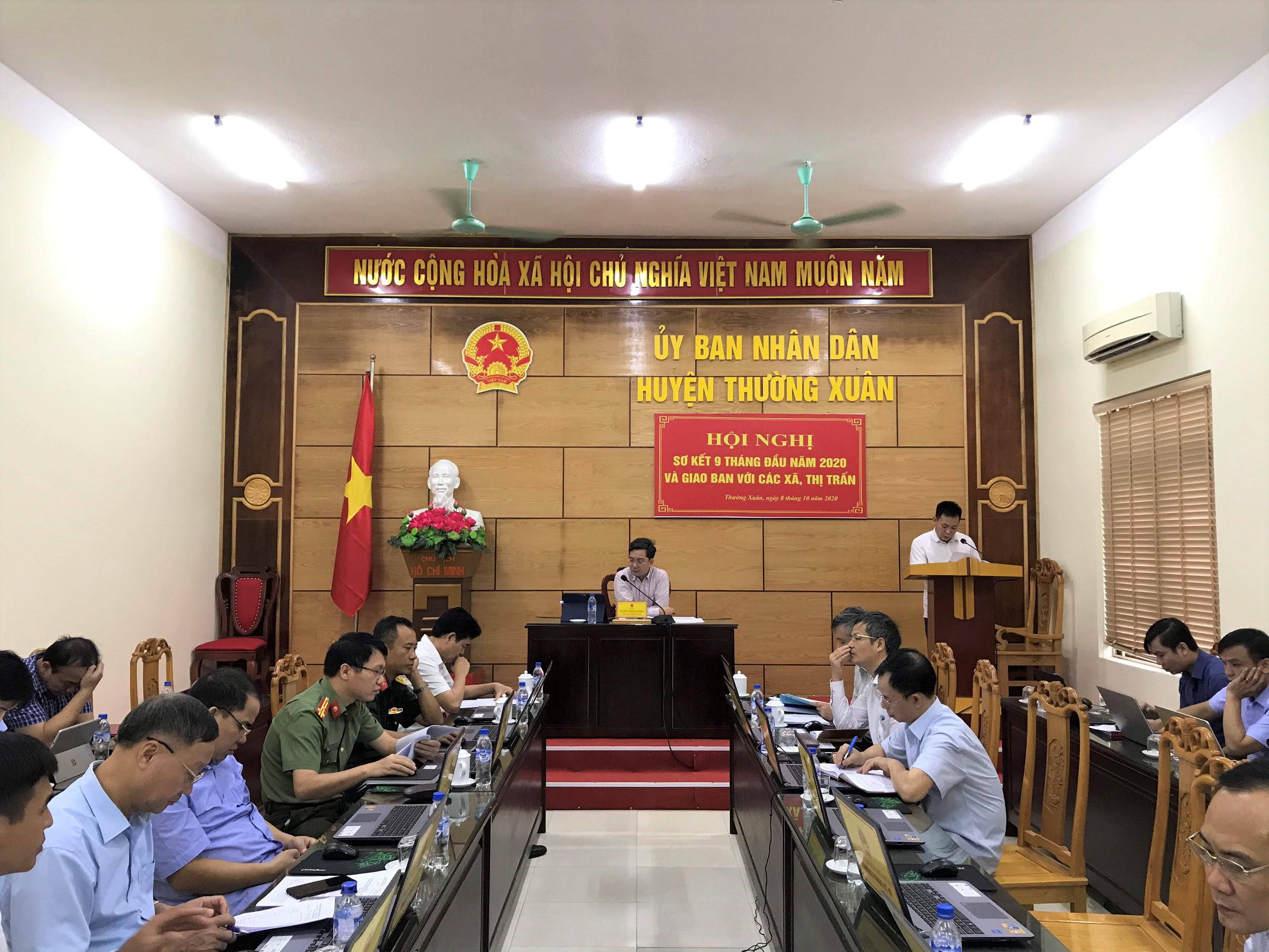 Đồng chí Ngô Văn Tường - Trưởng phòng TCKH đọc báo cáo tại Hội nghị