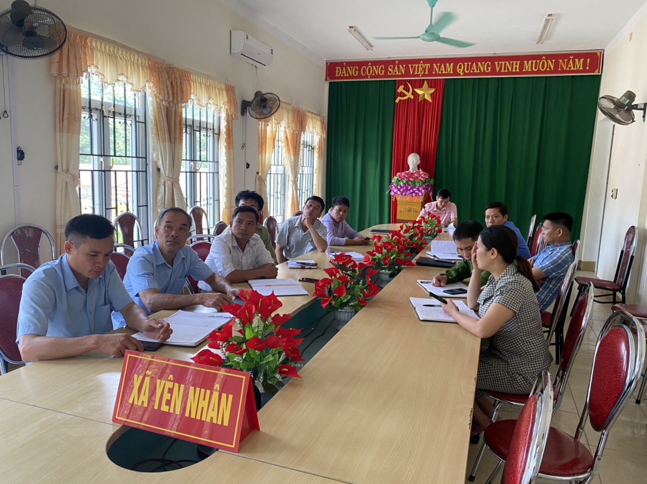 Một số điểm cầu tại UBND các xã, thị trấn